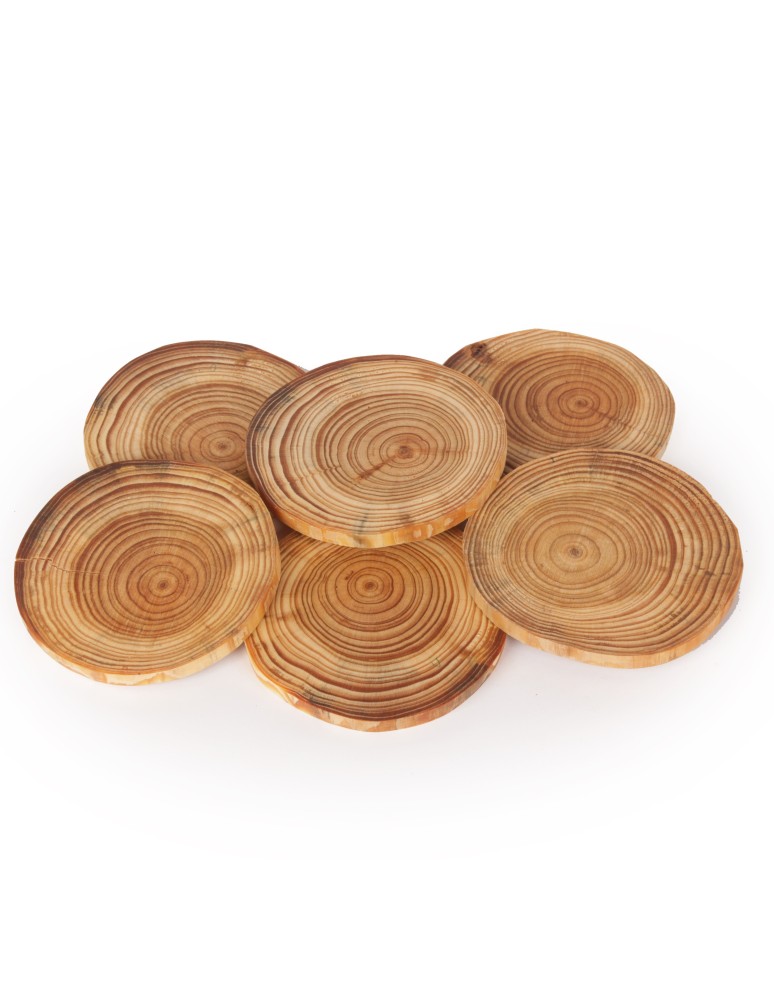 Plastry Drewna - Zestaw 6 szt Okorowanych Podkładek na Stół /śr. 12-15 cm/ Drewno Modrzewia - produkt b2b.wamar.biz 3