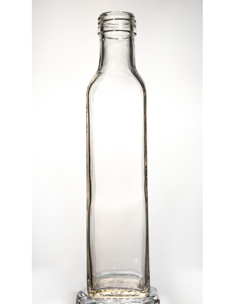 Szklane butelki na alkohol - galoniki - Przezroczysta butelka kwadratowa 250 ml ze złotą nakrętką fi 31,5 mm · 6 sztuk - product b2b.wamar.biz 4