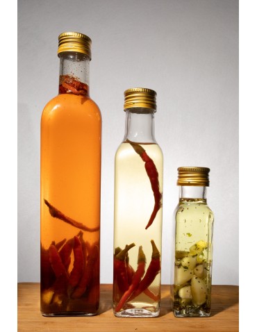 Szklane butelki na alkohol - galoniki - Przezroczysta butelka kwadratowa 250 ml ze złotą nakrętką fi 31,5 mm · 6 sztuk - product 9